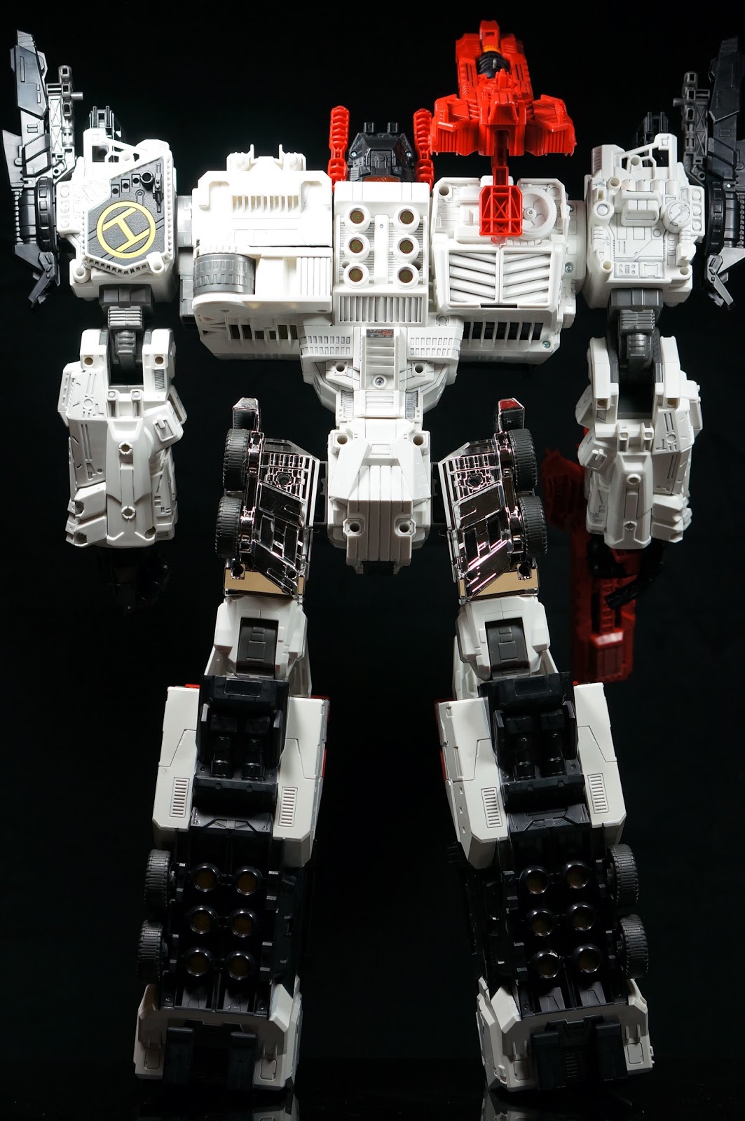 Gary Charm 魔術師的玩具 Blog : Generations IDW Titan class Metroplex (HKACG ...