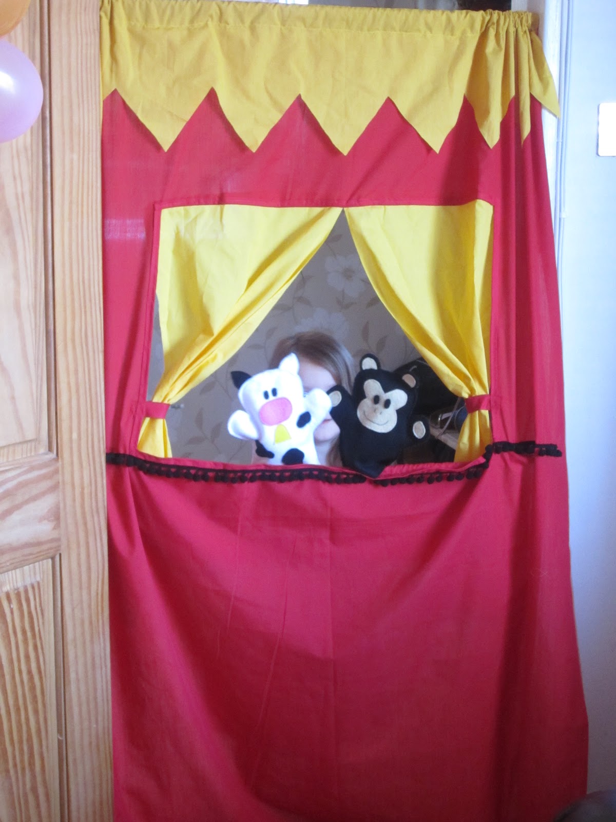 Totally Toddlers Puppet Theatre