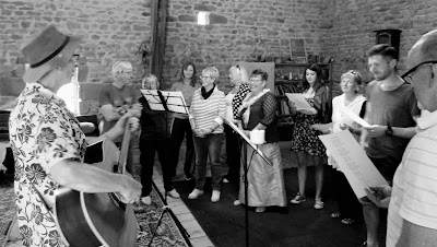 singing, workshops, lessons, de tout coeur limousin, holidays France, Limousin, Creuse, sing from the heart, Lac de Vassiviere, things to do in the Limousin, group holidays, creative holidays, wellness holidays, singing holidays, singing lessons, independent travel, single travel ideas, activity holidays, creativity, health, wellbeing, retreats France, haute vienne, activities for children, music education, singing, workshops, lessons, de tout coeur limousin, holidays France, Limousin, Creuse, sing from the heart, Lac de Vassiviere, things to do in the Limousin, group holidays, creative holidays, wellness holidays, singing holidays, singing lessons, independent travel, single travel ideas, activity holidays, creativity, health, wellbeing, retreats France, haute vienne, activities for children, music education,