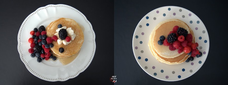 Las tradicionales tortitas para el desayuno en buena parte de Norteamérica, con frutos rojos, queso fresco y sirope de ágave.