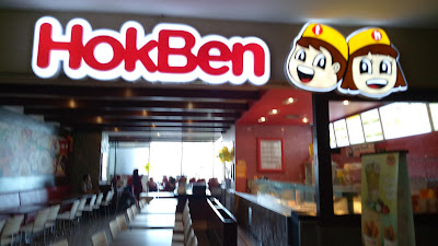 Nongkrong Asik sambil Nyemil Rising Star Hokben 