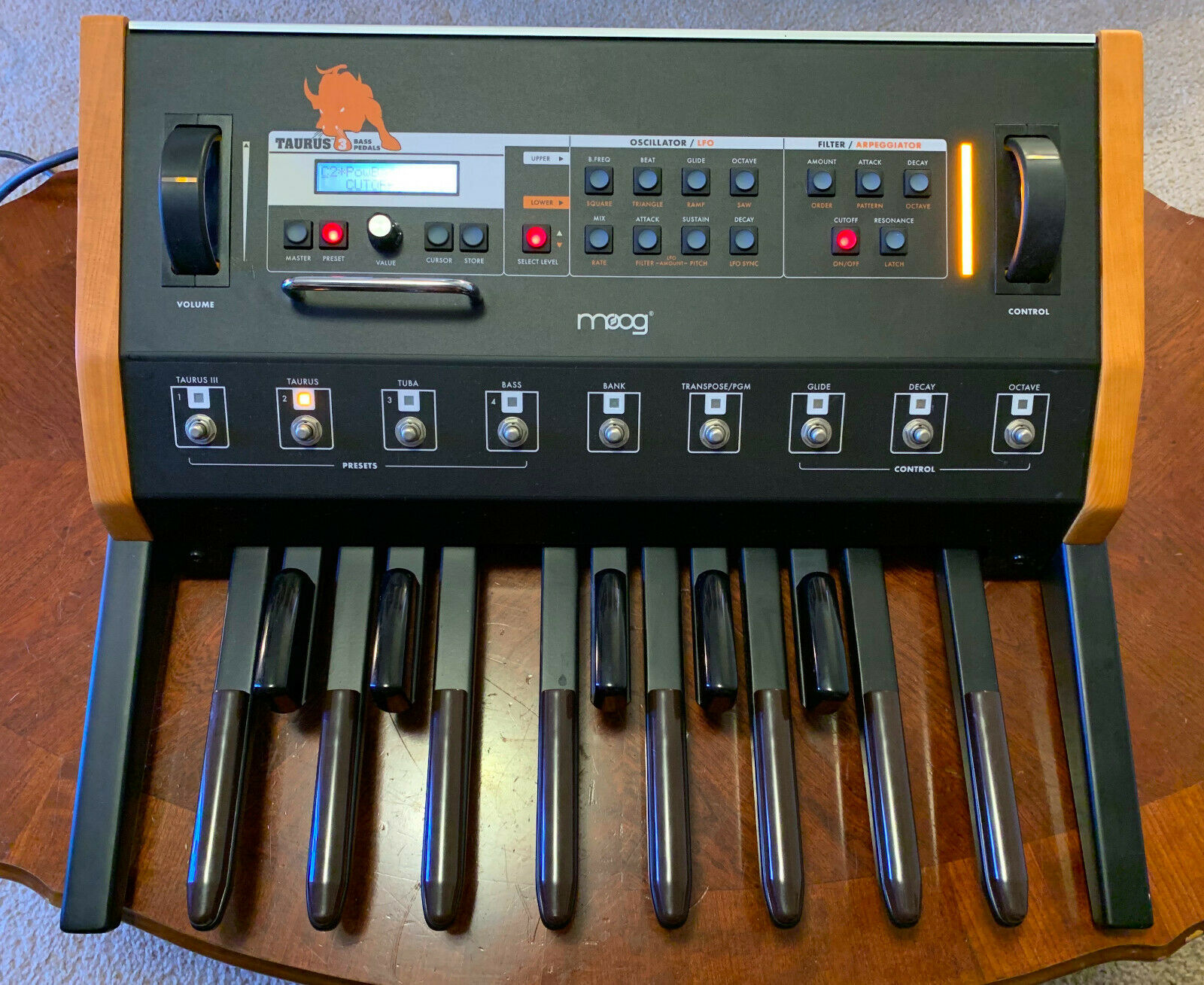 MATRIXSYNTH: MOOG Taurus III