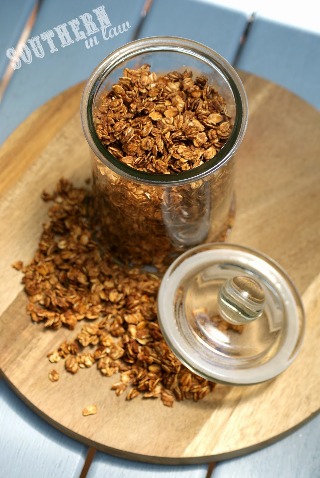 Low Fat Gingerbread Granola Recipe - low fat, gluten free, healthy, clean eating friendly, christmas gift ideas