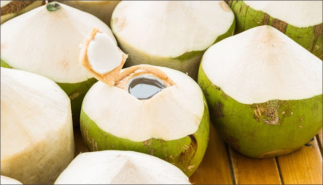 8 Major Health Benefits Of Drinking Coconut Water According To Science