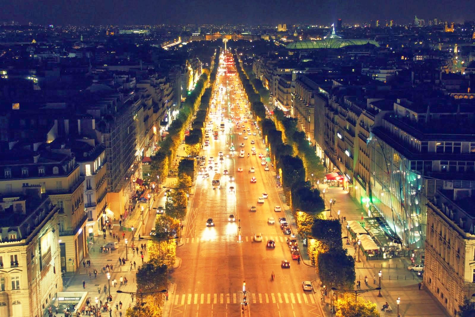 Известные улицы стран. Елисейские поля (Champs-Elysees). Знаменитые улицы. Самая знаменитая улица.
