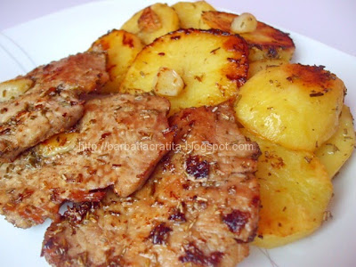 Muşchi felii cu cartofi la cuptor