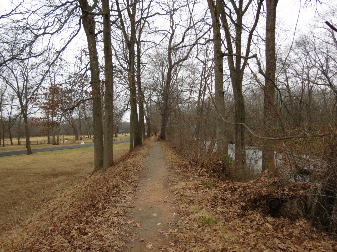 gone-hikin-duke-island-park-nj