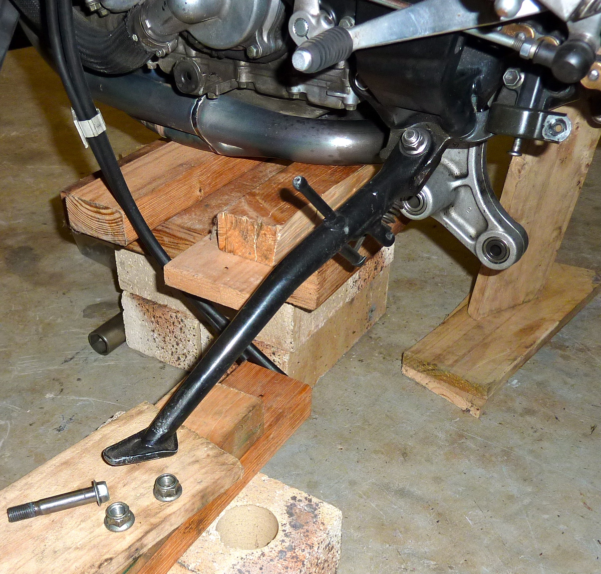 BikeTech7 GSXR1000 K5/K6 Suspension Steering Head Bearings.