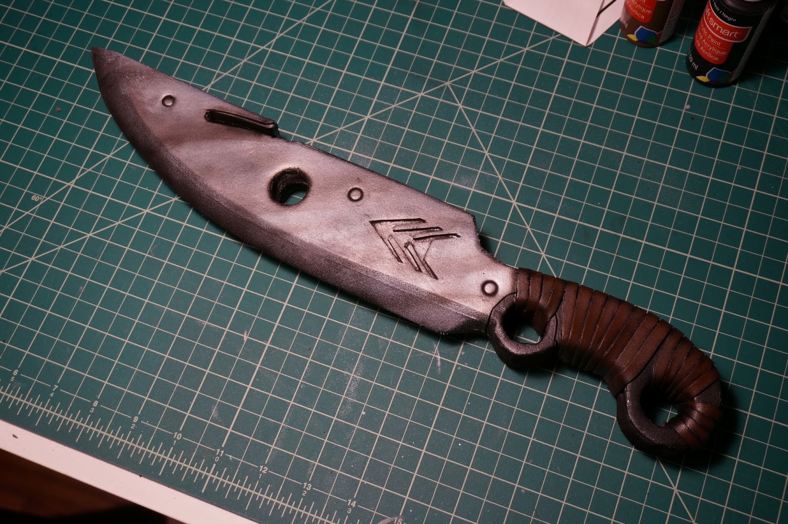 nerdy views Destiny Hunter Knife Project