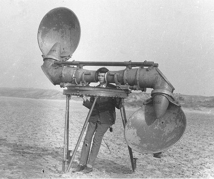 listening%2Bdevice%2B3.jpg listening%2Bdevice%2B3.jpg