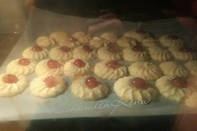 cookies butter spritz swedish edges bake until minutes bit brown