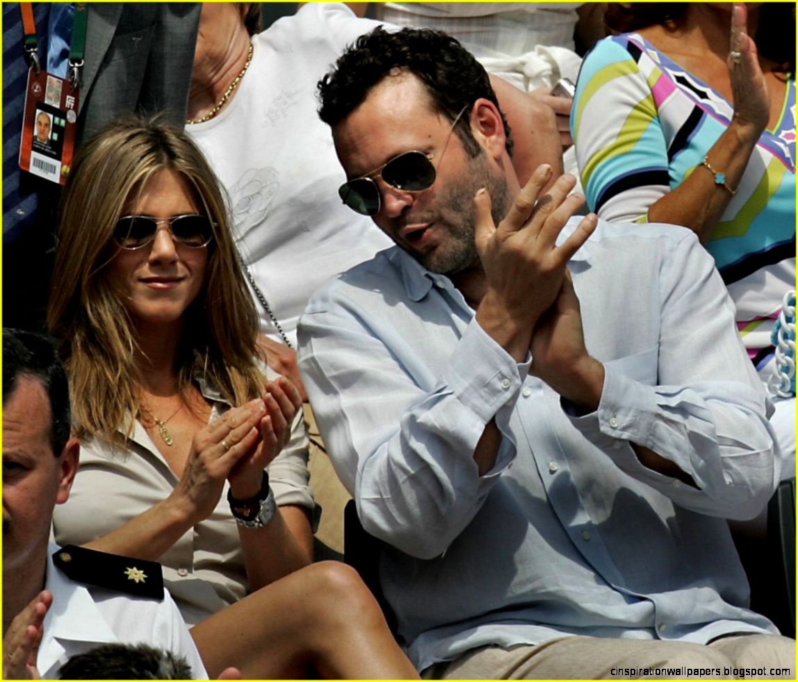 Full Sized Photo of jennifer aniston vince vaughn paris03  Photo