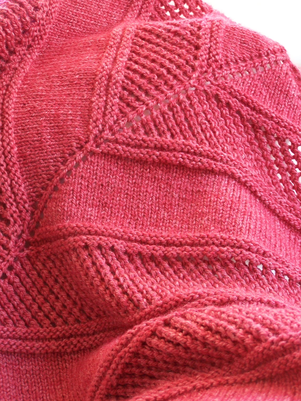 delorme-designs-easy-peazy-shawl-2-0
