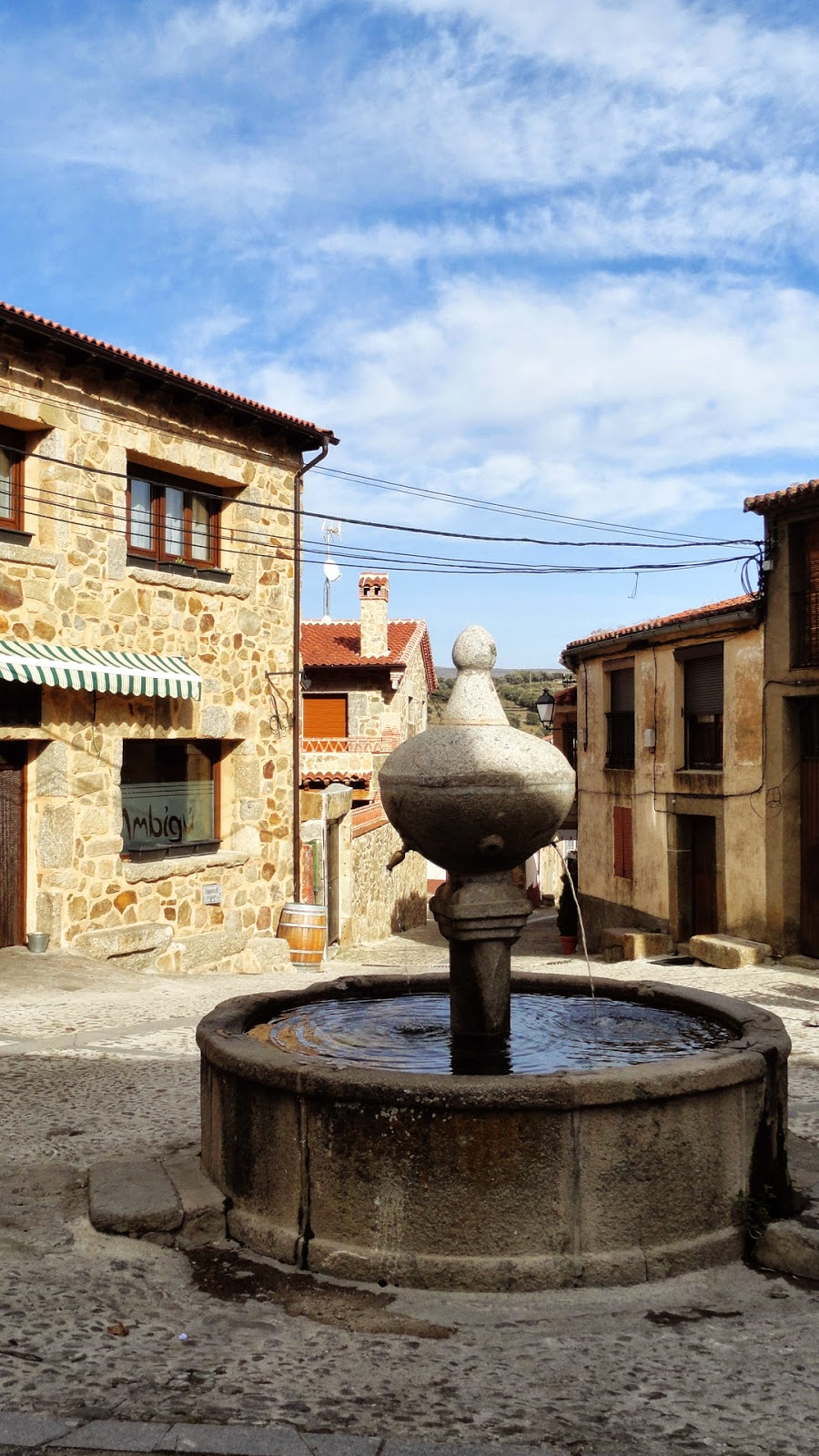 PUEBLOS Y LUGARES VILLAFRANCA DE LA SIERRA NAVACEPEDILLA DE CORNEJA