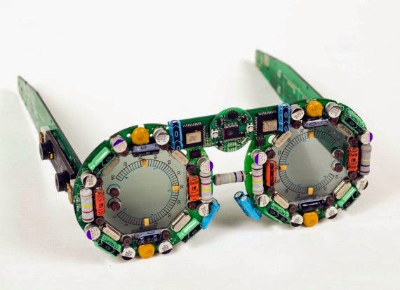 03-Glasses-Steven-Rodrig-Upcycle-PCB-Sculptures-from-used-Electronics-www-designstack-co