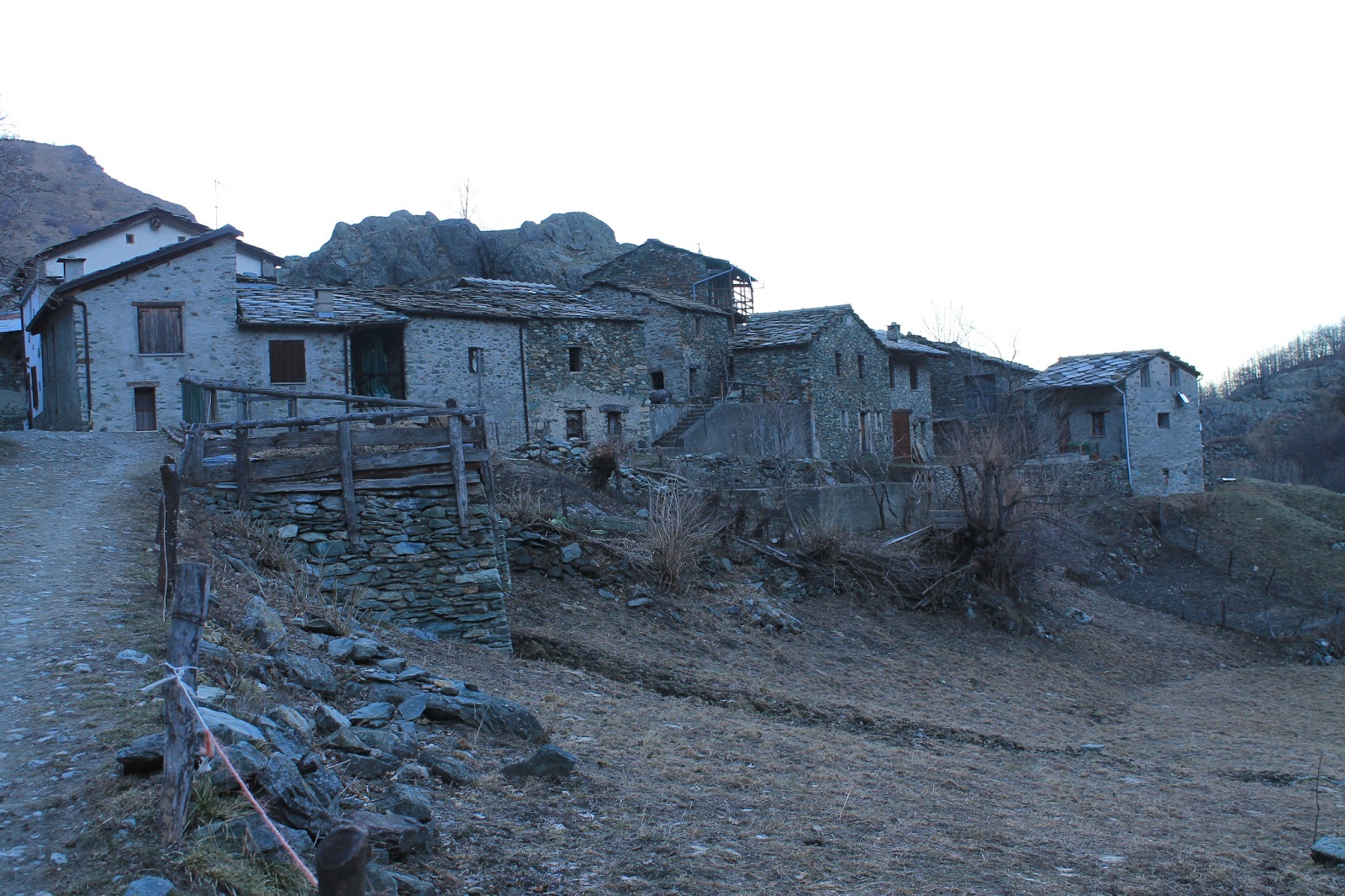 fuma che 'nduma Salendo la Val Pellice