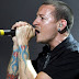 Chester Bennington, do Linkin Park, é encontrado morto, diz site