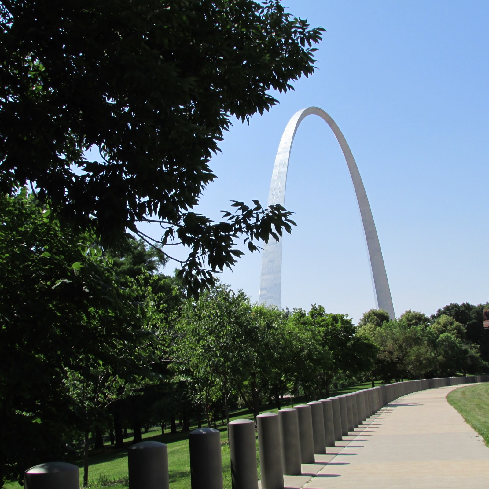The Ultimate Life List: LIFE LIST: SEE THE GATEWAY ARCH