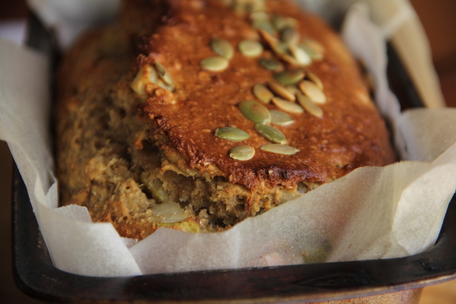 bona food Wholemeal Pear & Banana Loaf