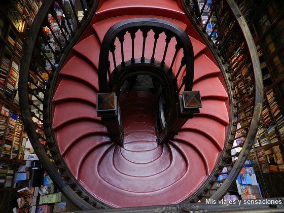 Libreria Lello e Irmao, Oporto, Portugal