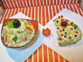 Salata de ton cu oua si ciuperci