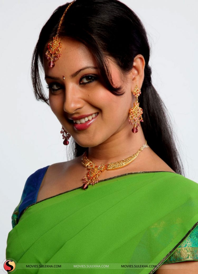 Puja Banerjee Xxx Photo - TELUGU WEB WORLD: Pooja Bose - Hot Pictures of Bollywood Actress and Model