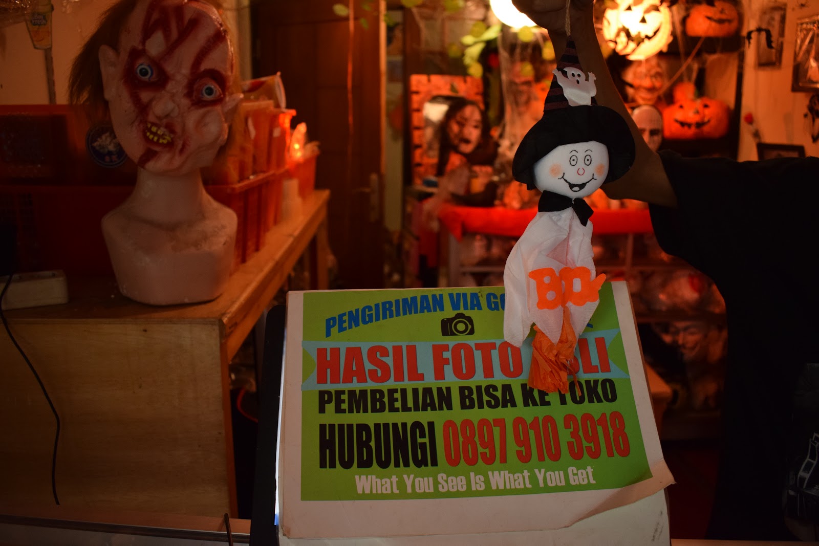 toko halloween jakarta