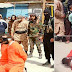 Εικόνες σοκ: Τζιχαντιστές εκτελούν ομήρους στη Συρία μπροστά σε παιδιά !!!
