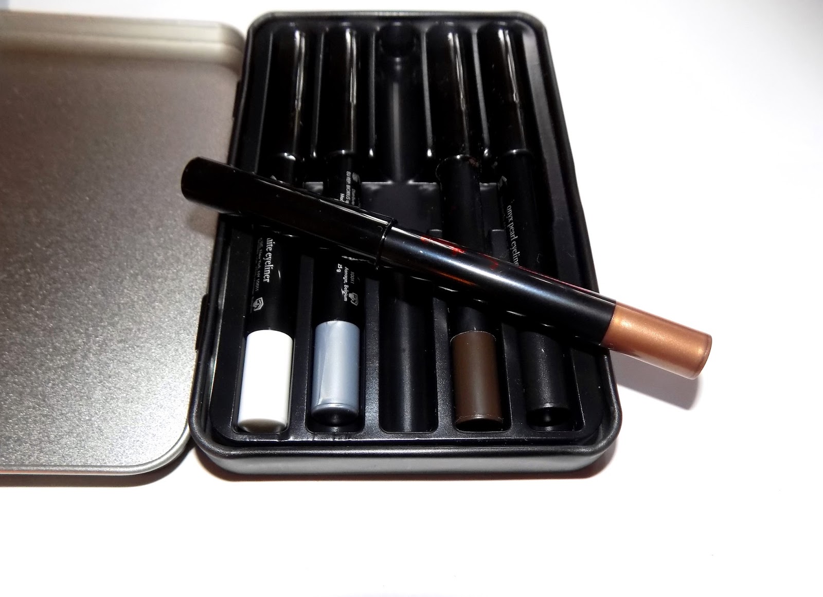 The Beauty Alchemist ybf Gel Us Eyes Eyeliner Kit