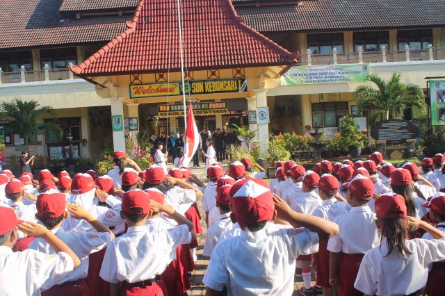Giat menjadi IRUP di SDN Kebonsari 1 Tuban Satlantas