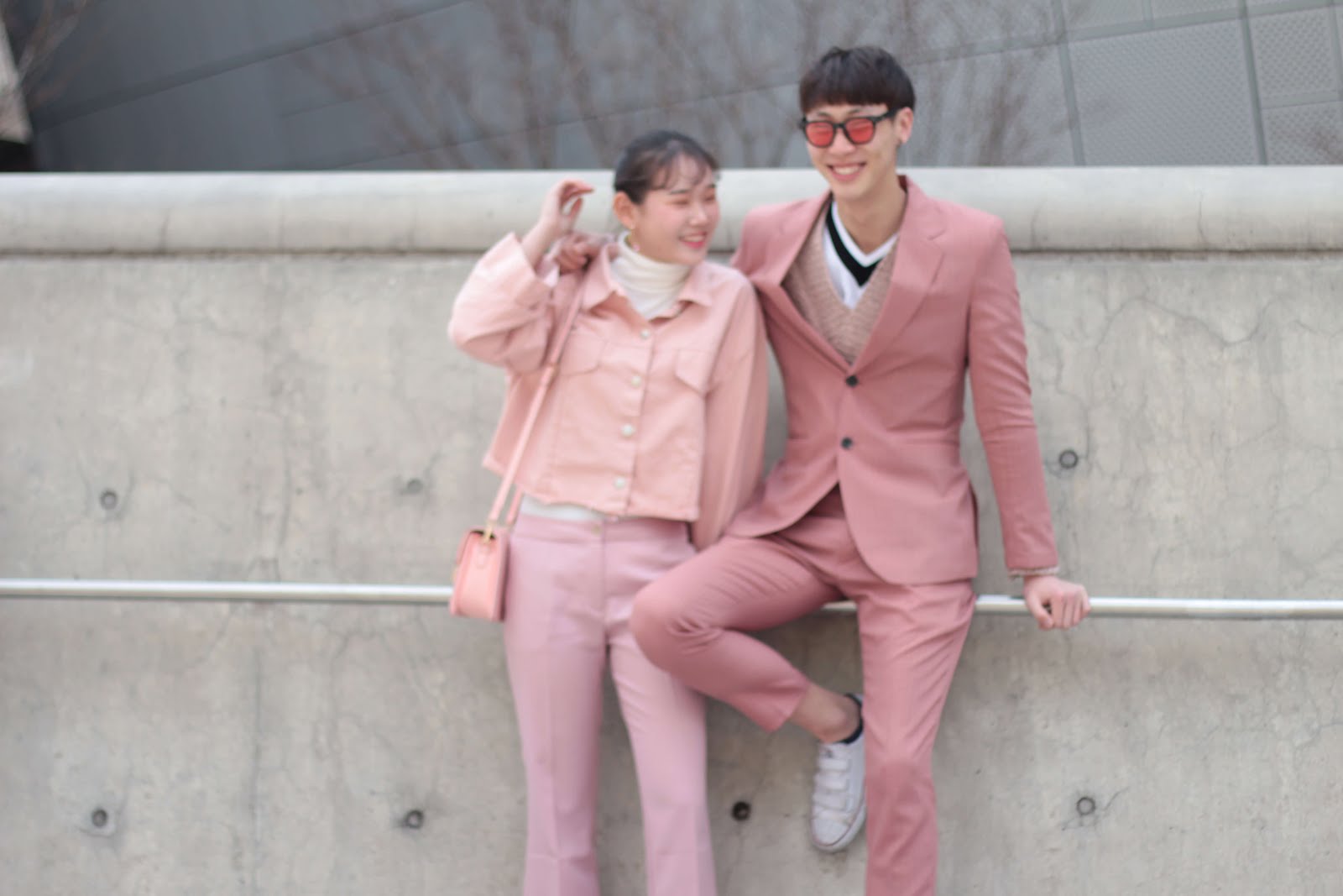 pink trending seoul fashion week