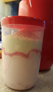How easy to make EasiYo yogurt mix at home