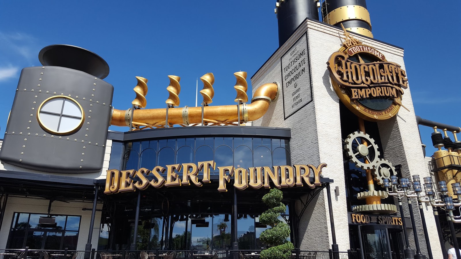 Toothsome Chocolate Emporium & Savory Feast Kitchen at Universal CityWalk