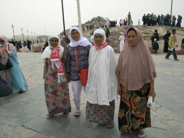 Kisah Haru Nenek yang Kena Tipu First Travel Hingga Allah Memberi Kabar Gembira