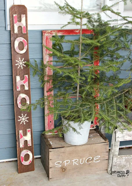Thrift shop letter Christmas sign #oldsignstencils #stencils #buffalocheck