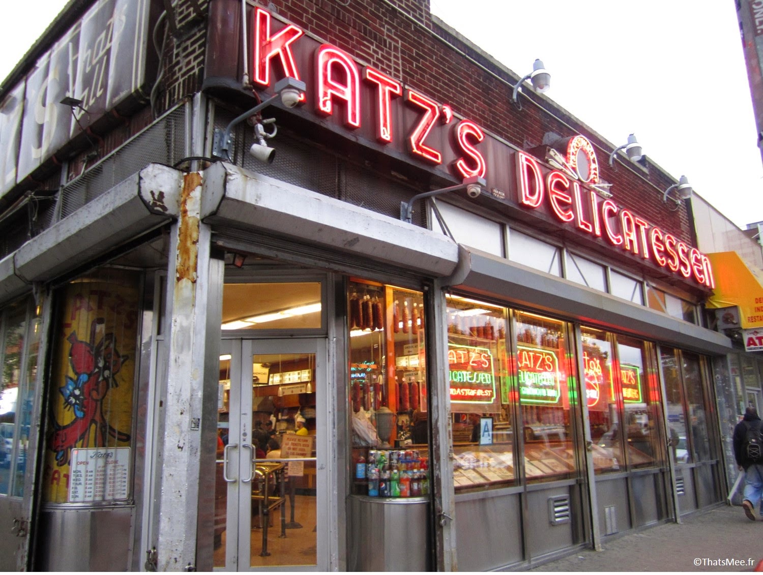 Katz's delicatessen pastrami Ne-York, orgasme simulé Meg Ryan quand harry rencontre Sally scène film resto