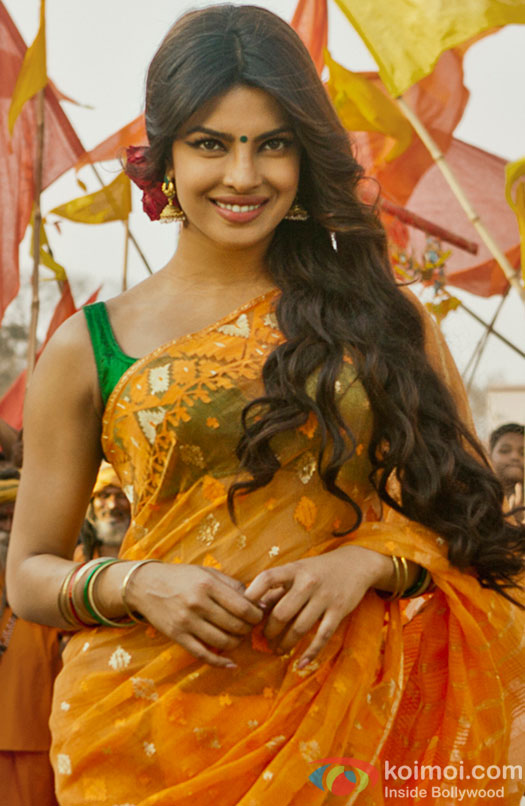 Priyanka Chopra yellow saree in gunday, Priyanka Chopra in tune mari entriyan song, Priyanka Chopra in green blouse, Priyanka Chopra sexy in yellow saree