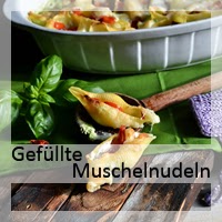 http://christinamachtwas.blogspot.de/2015/06/ricotta-gefullte-muschelnudeln-mit.html
