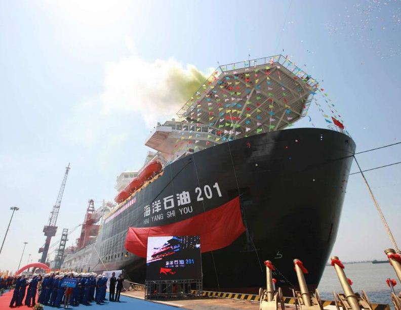 China Naming for Worlds First 3000m Deepwater Pipe Laying Crane Vessel