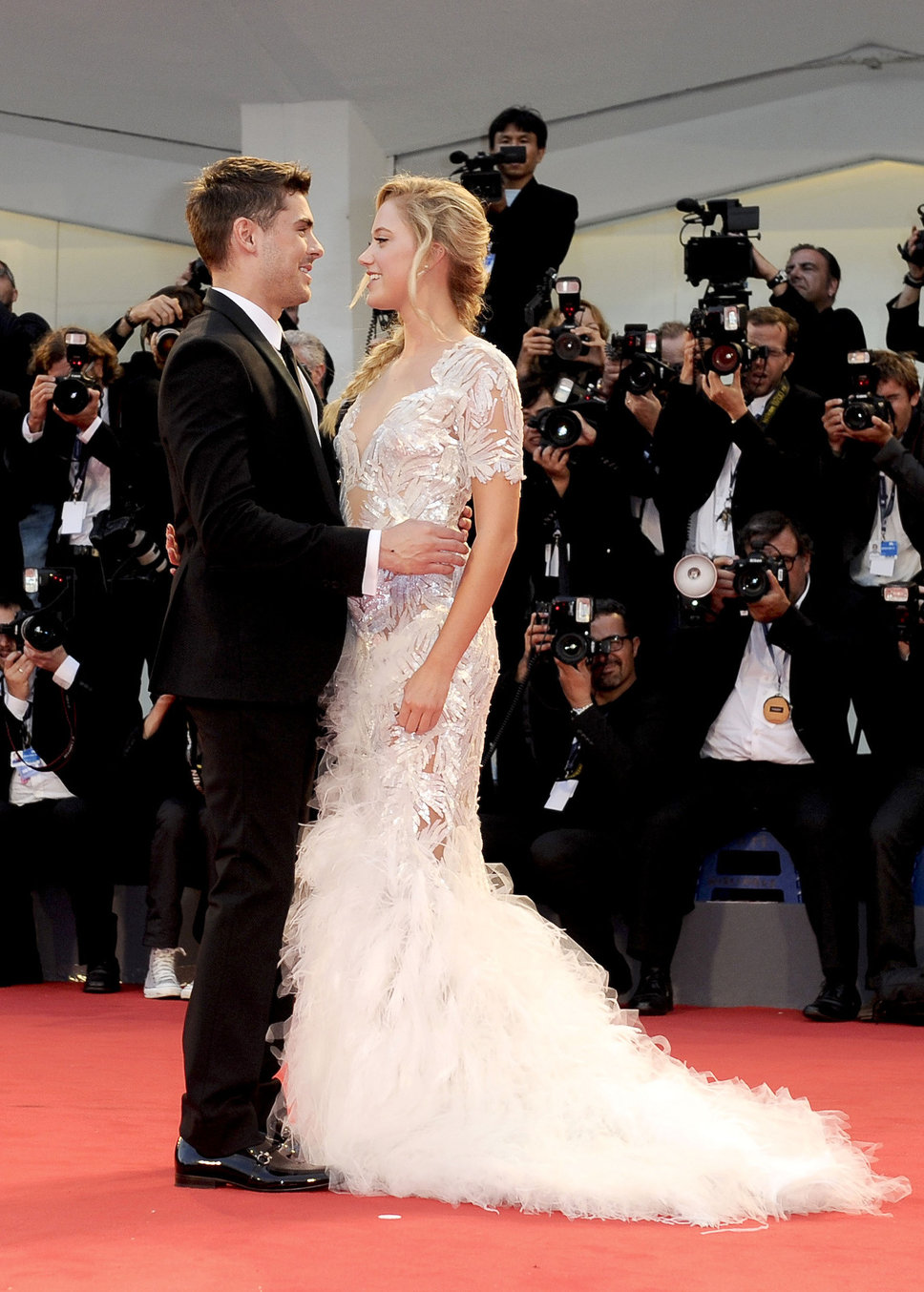 All Celebrities: Zac Efron with Girlfriend Pics