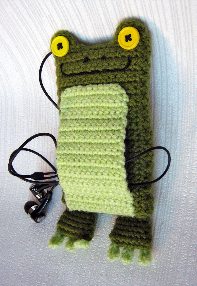 Anna Vozika's Blog: Frog iPhone 5 and 4 case (cozy, sleeve, cover ...