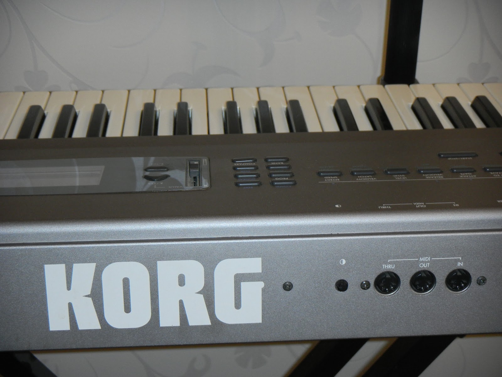 Infrequent Sound [sex.tex] technology N364 Music Workstation