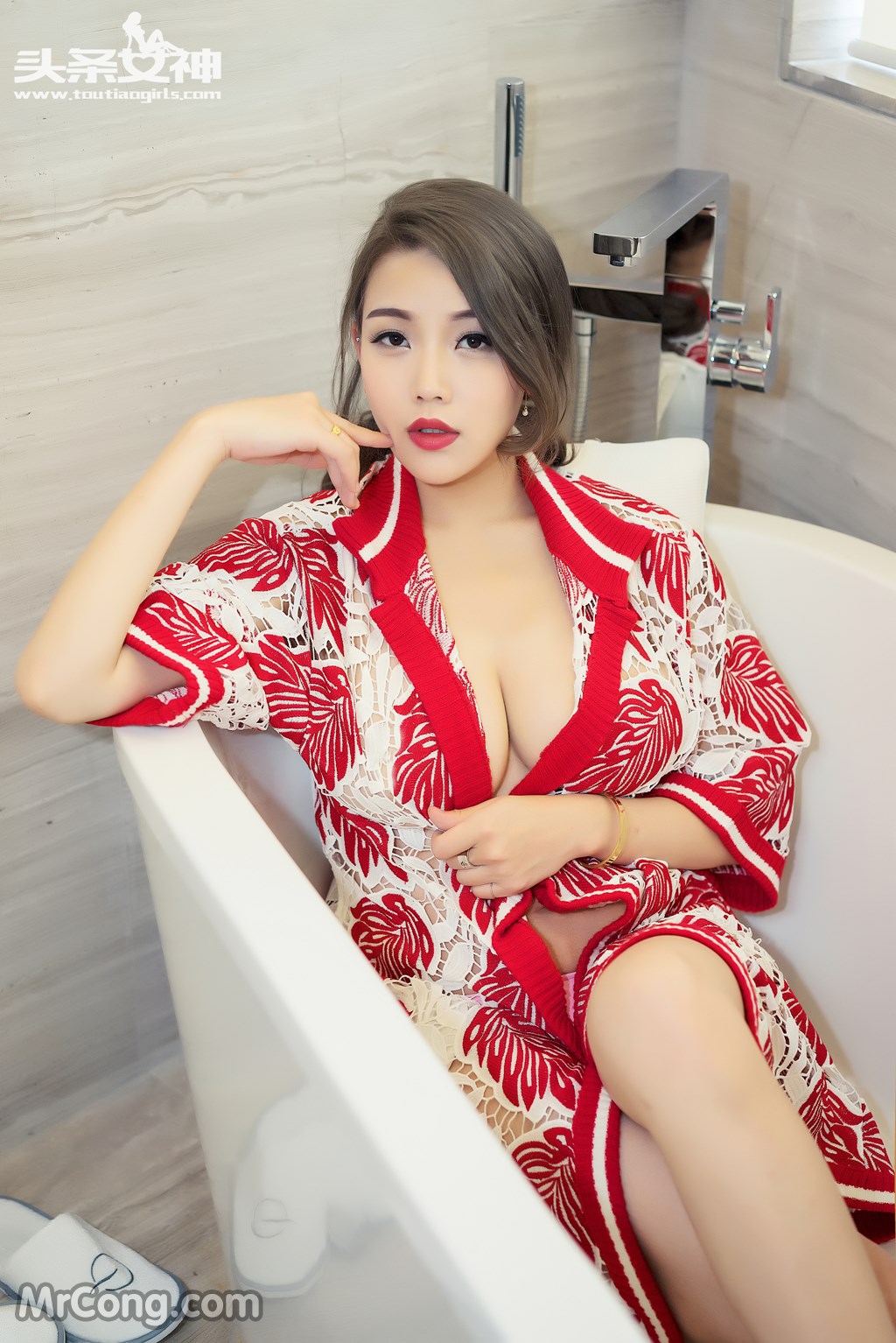 TouTiao 2016-06-12: Model Yang Yang (阳阳) (45 photos)