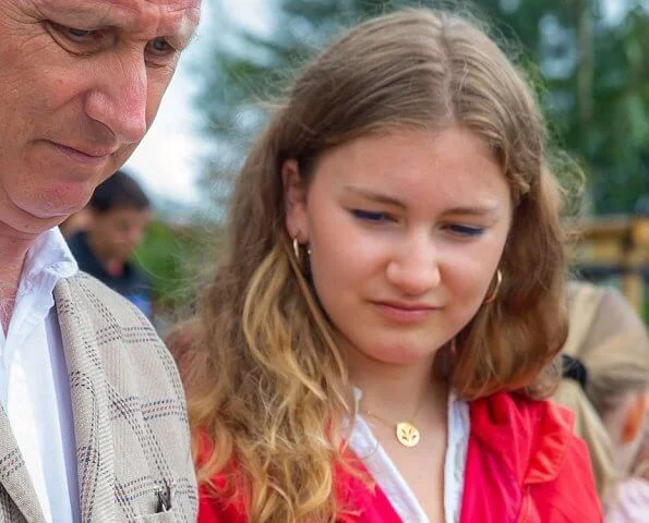 King Philippe, Queen Mathilde, Crown Princess Elisabeth, Prince Gabriel, Princess Eleonore, Prince Emmanuel, King Albert and Queen Paola