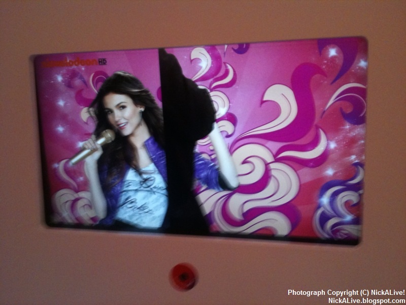 NickALive!: Sky's Interactive Photo Shoot Booth In