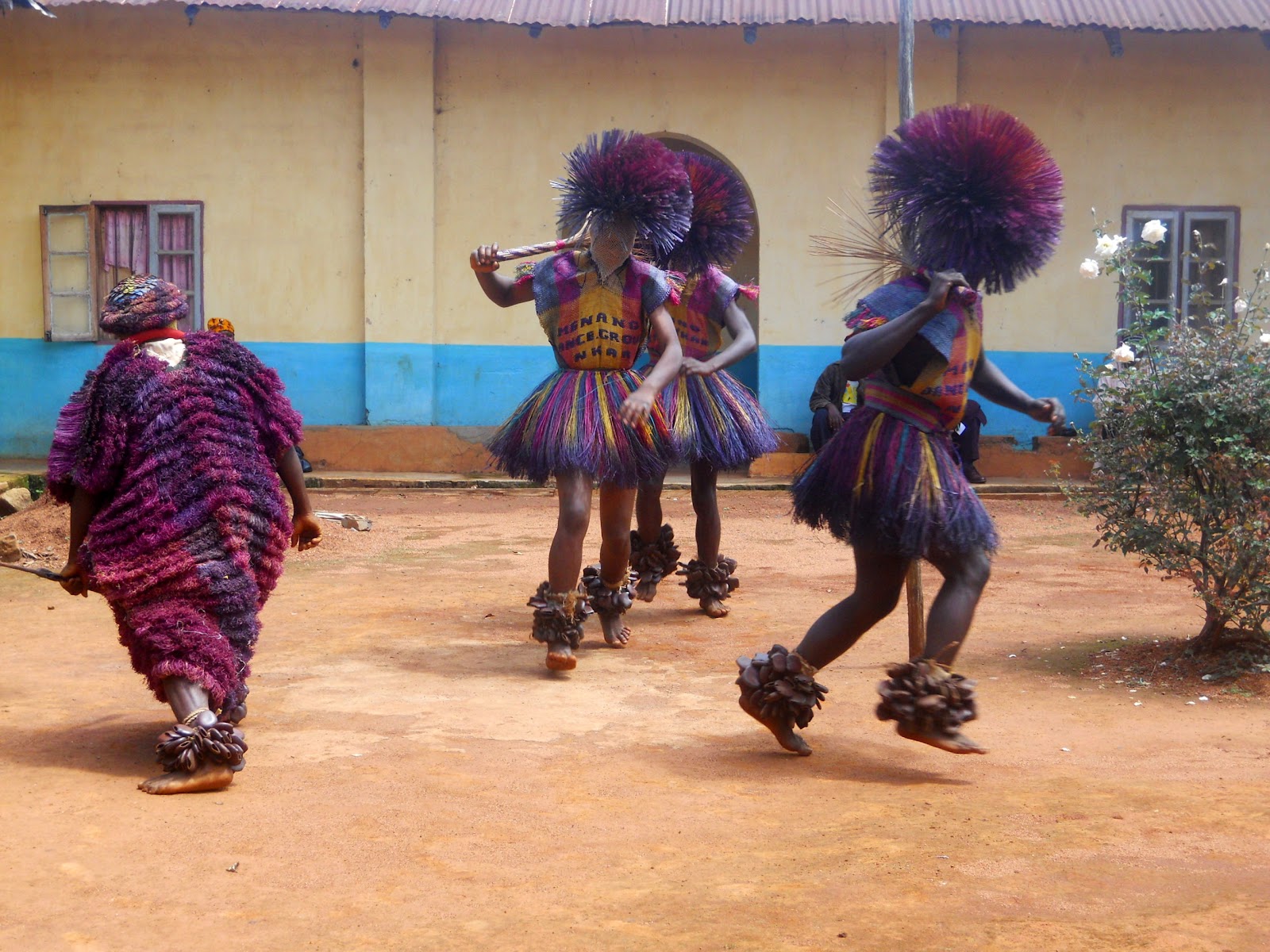 Ma Vie Au Cameroun: Traditional Life: Jujus