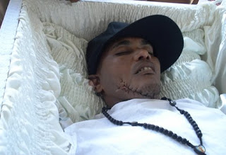 Bachatas, salsa y reggaeton en sepelio narcotraficante de Moca