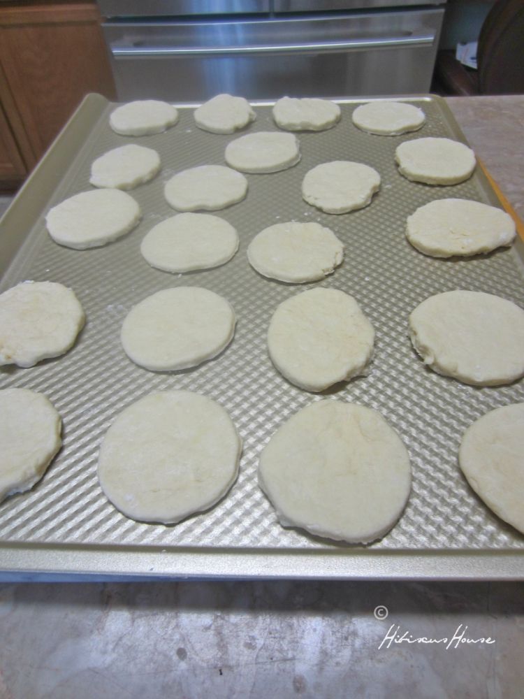 Hibiscus House Old Fashioned Thin Lard Biscuits