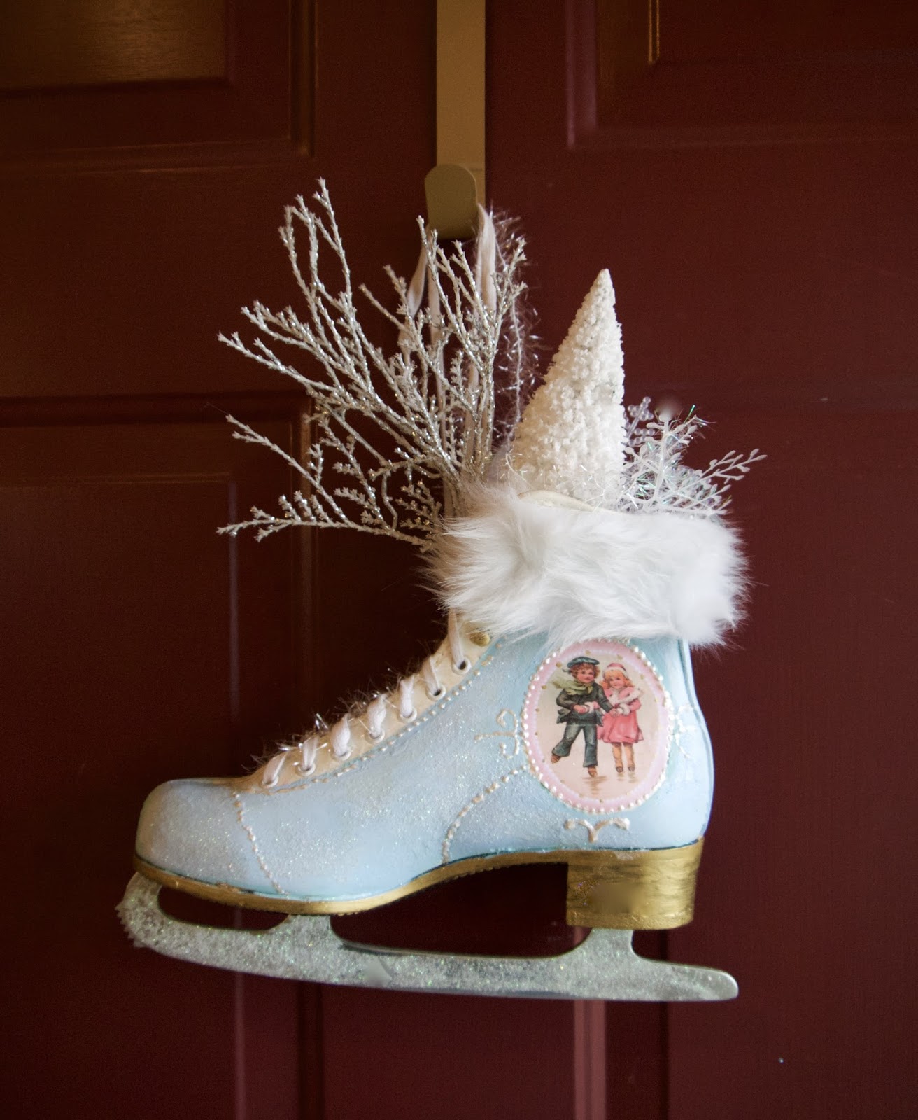 PennyWise Living Winter decor Ice Skate Redo