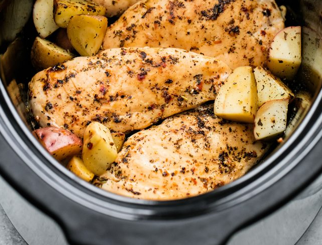 Slow Cooker Italian Chicken & Potatoes